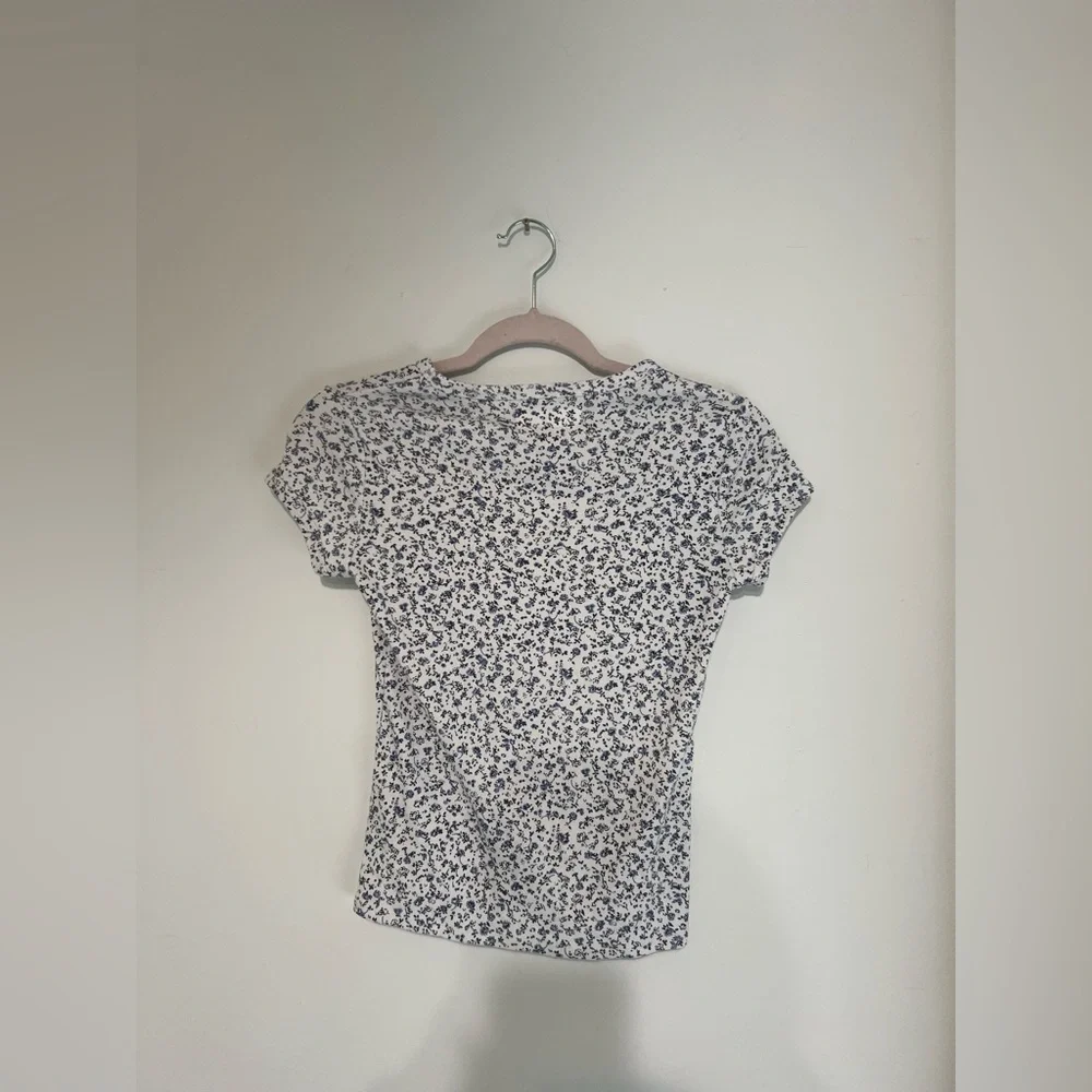 shirts - Picture 3 of 5
